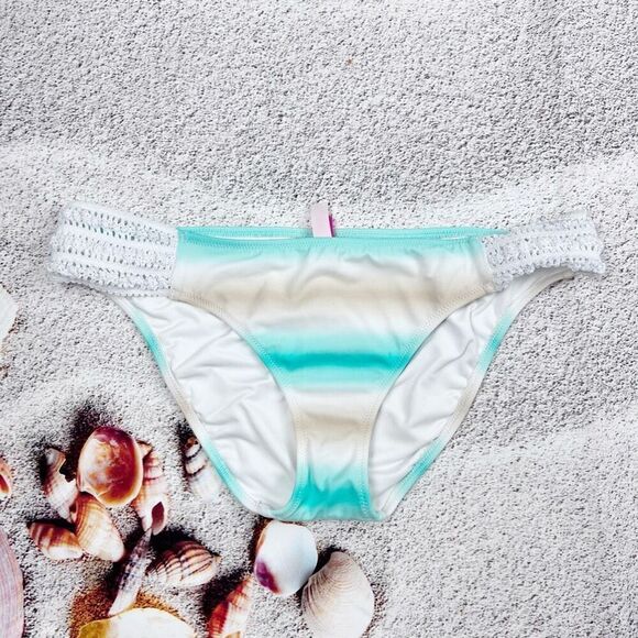 Victoria’s Secret tie dye bikini bottoms M - Picture 1 of 7